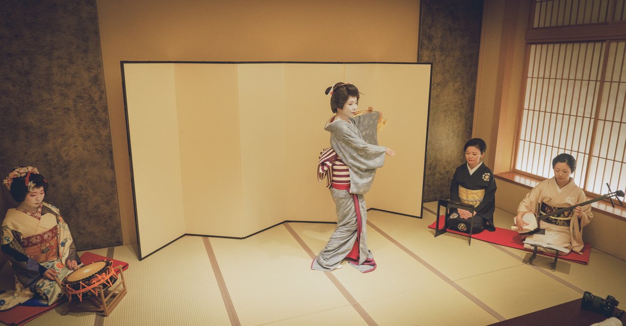 Asakusa geisha performing at a private ozashiki banquet, the living tradition the hakoya supports today