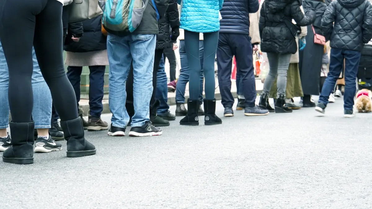 Queue outside a popular Tokyo restaurant — why advance reservations are essential in 2026