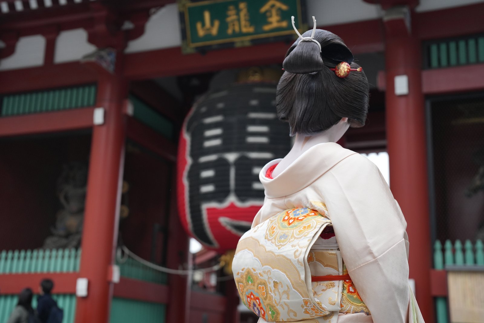 The quiet streets north of Senso-ji in Asakusa, the hanamachi where Miyakodori has stood since 1950